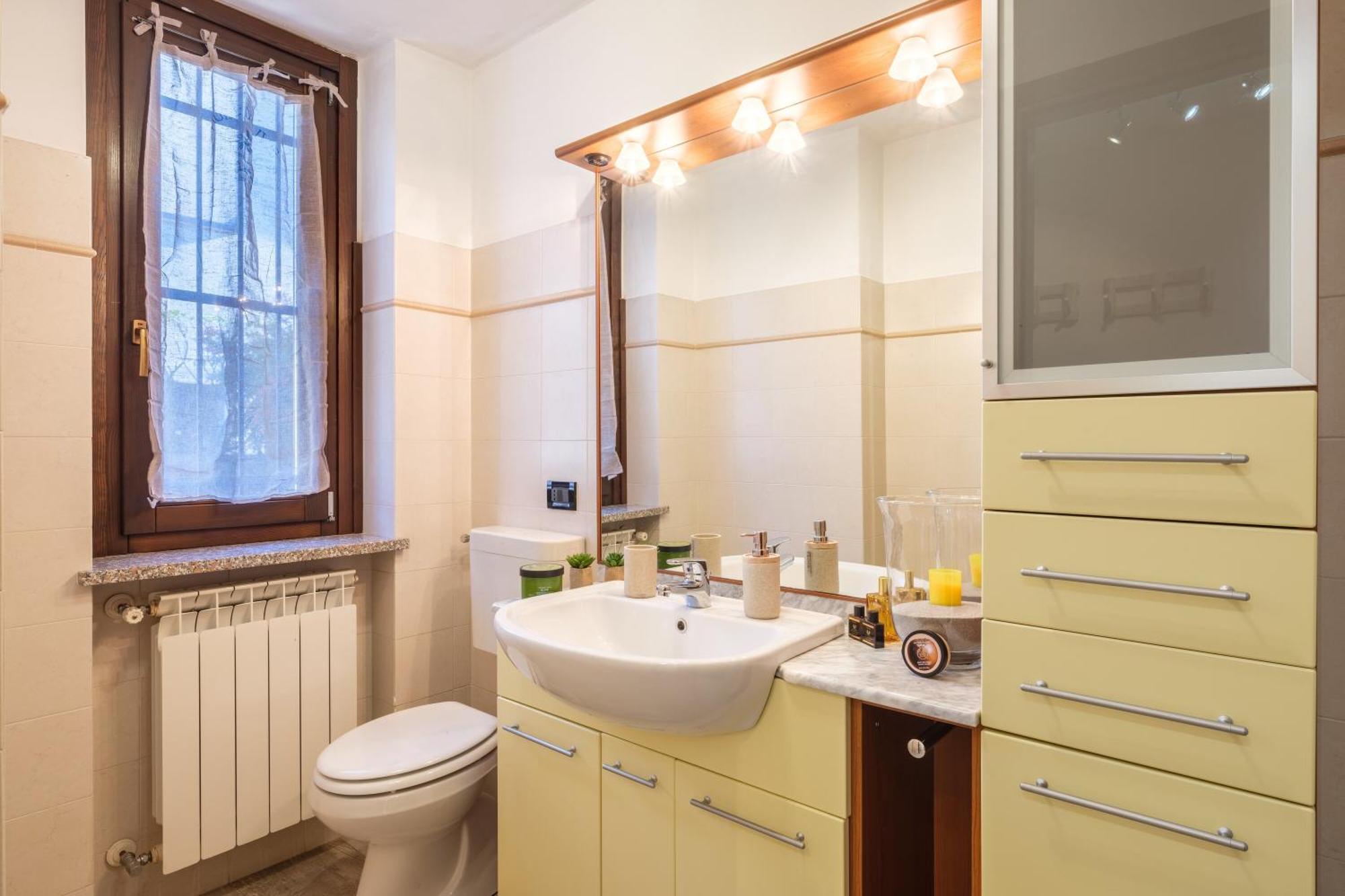 La Luna Nel Lago Lake View Garden - Happy Rentals 伊斯普拉 外观 照片